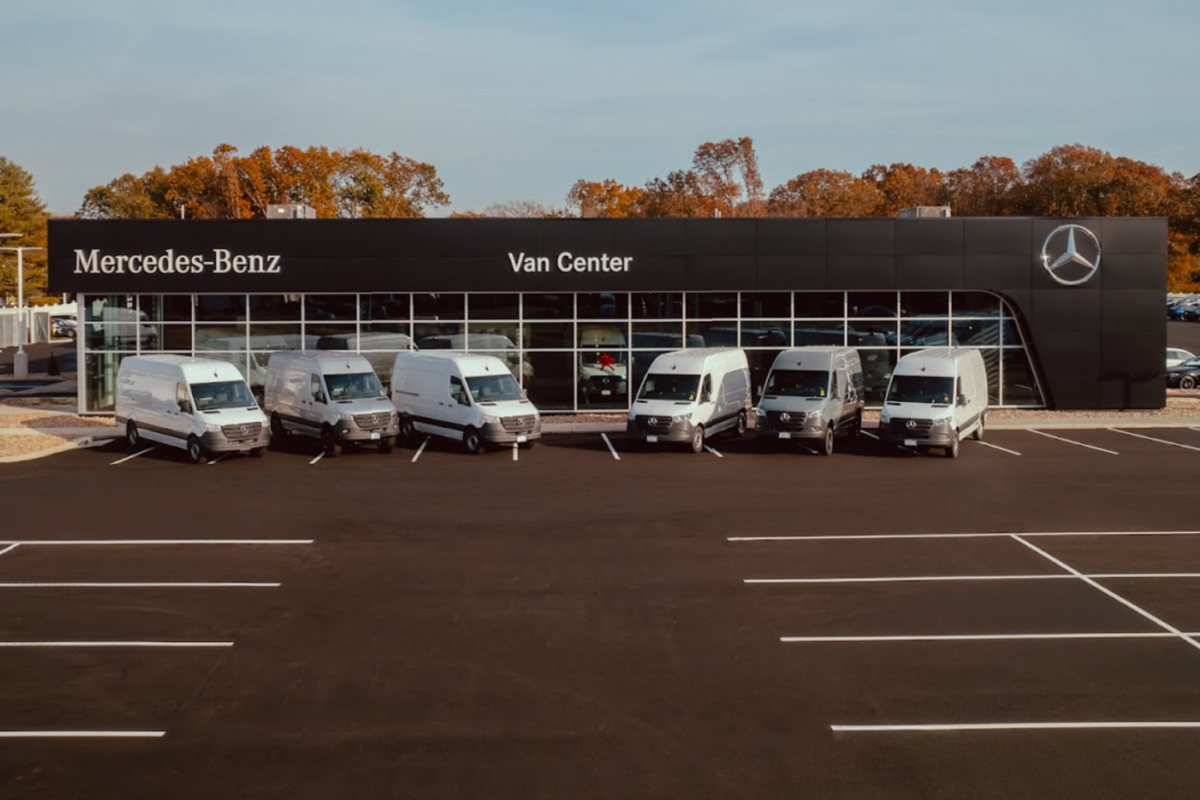 UTF-8MB Van Center
