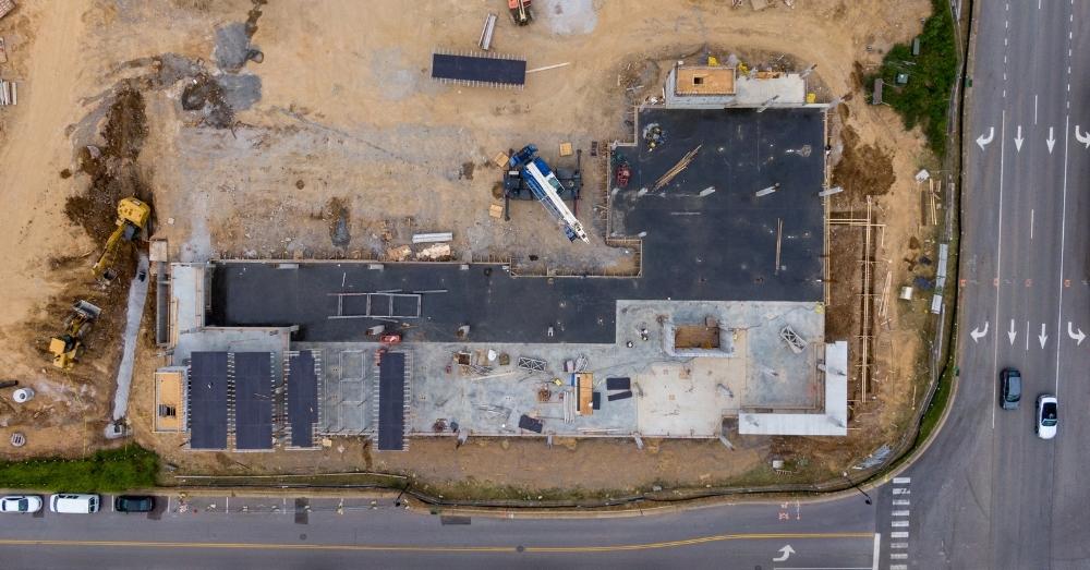 An aerial view of a commercial construction site.